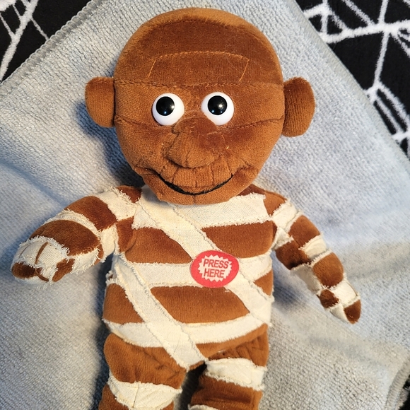 ⚡3/$10⚡ THE MUMMY 9" Plush Doll with Sound Effects - Picture 3 of 3
